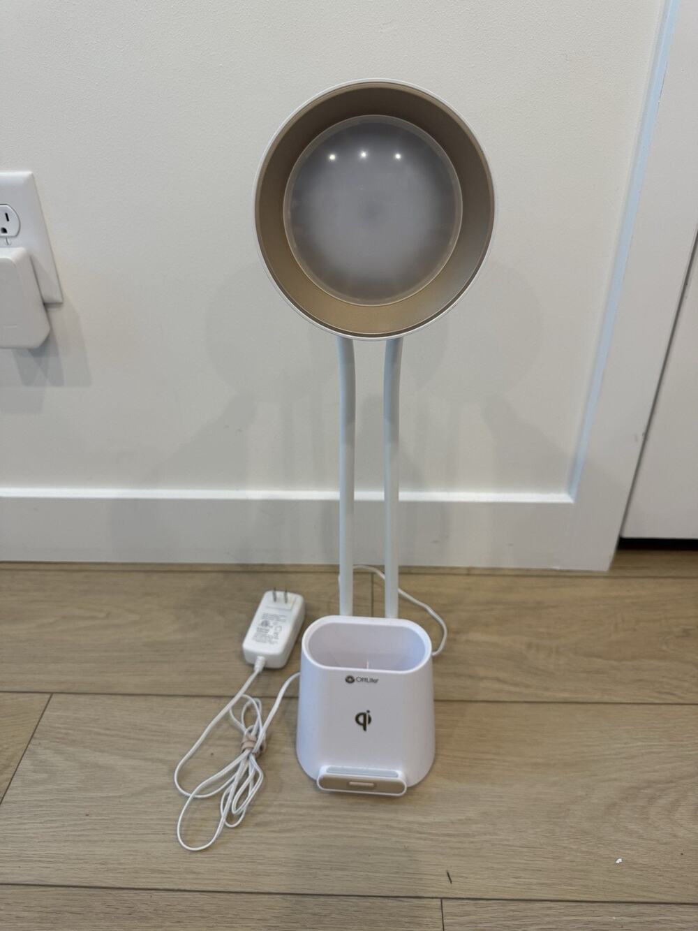 OttLite Wellness Series LED Desk Light Organizer Lamp & Wireless Charging Stand.
